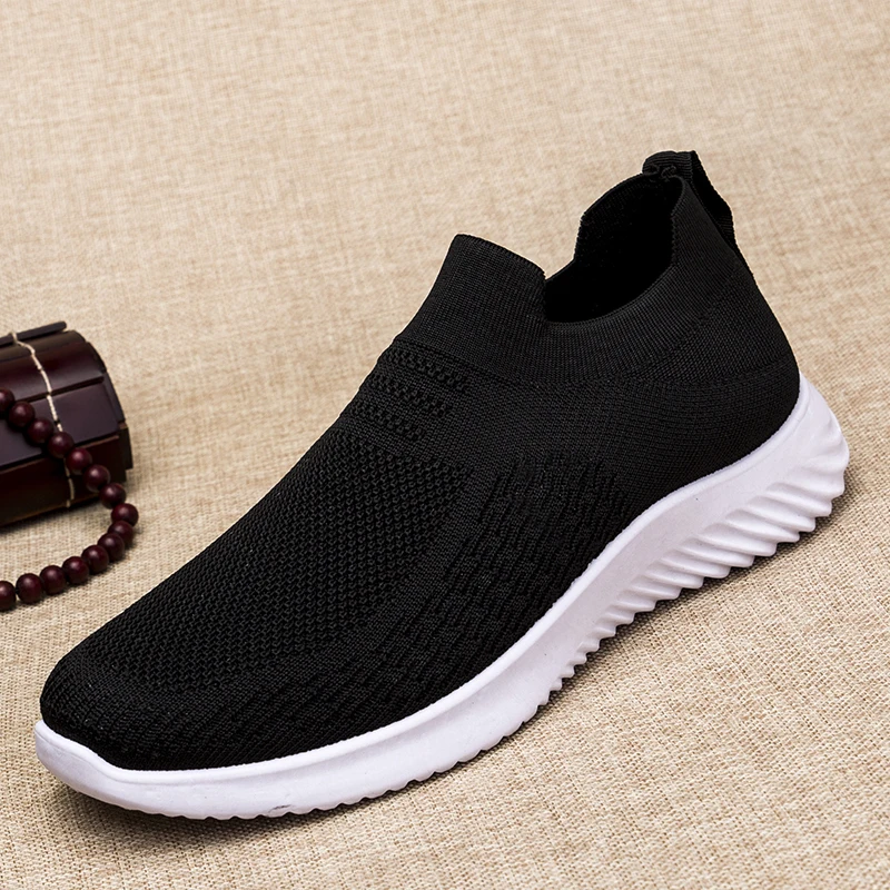 

Slip-On Men Sports Casual Shoes Air Mesh Breathable Fashion Light Sneakers Size 39-44