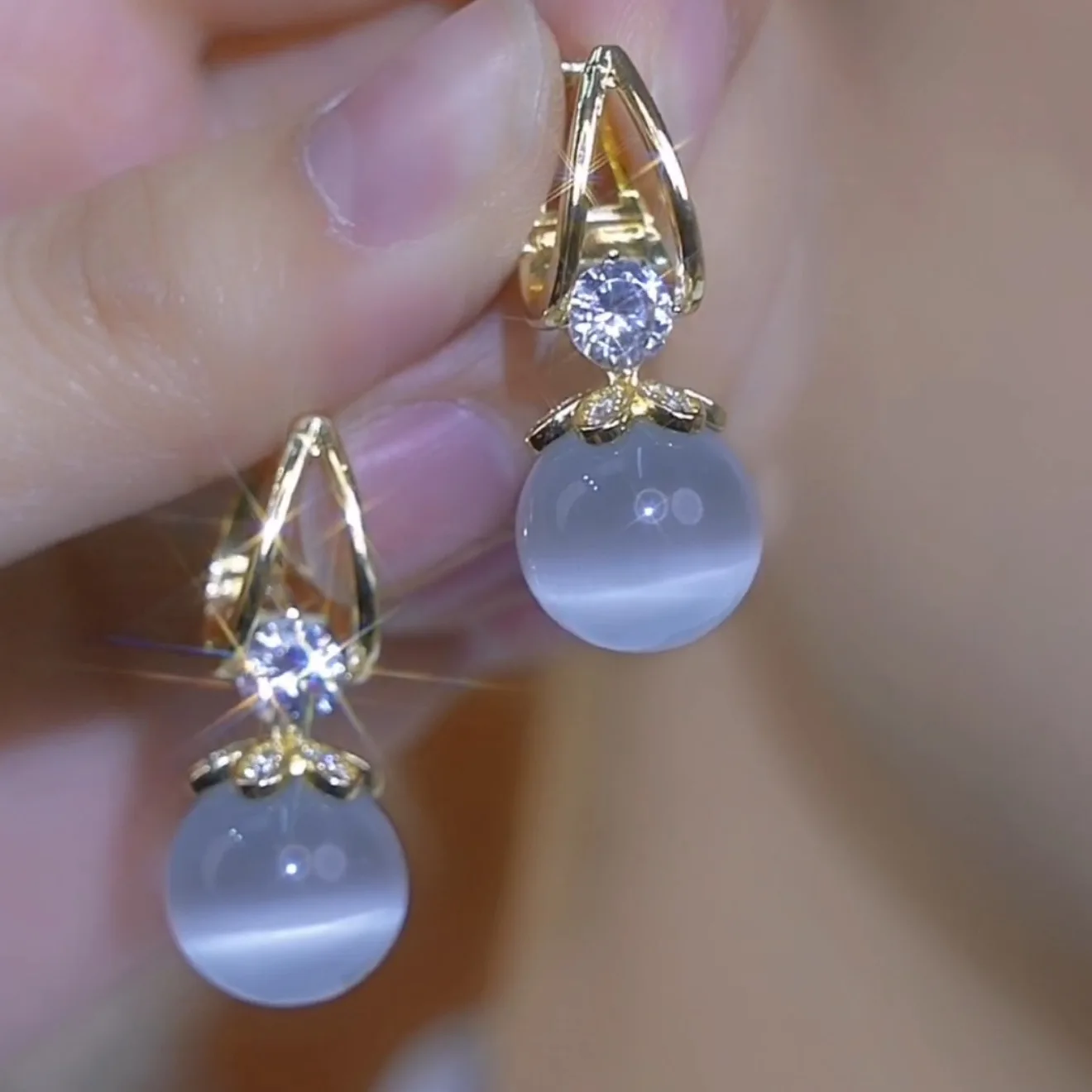 2025 New Arrival: Purple Pearl Stud Earrings Versatile Fashion Earrings for a Brightening Effect