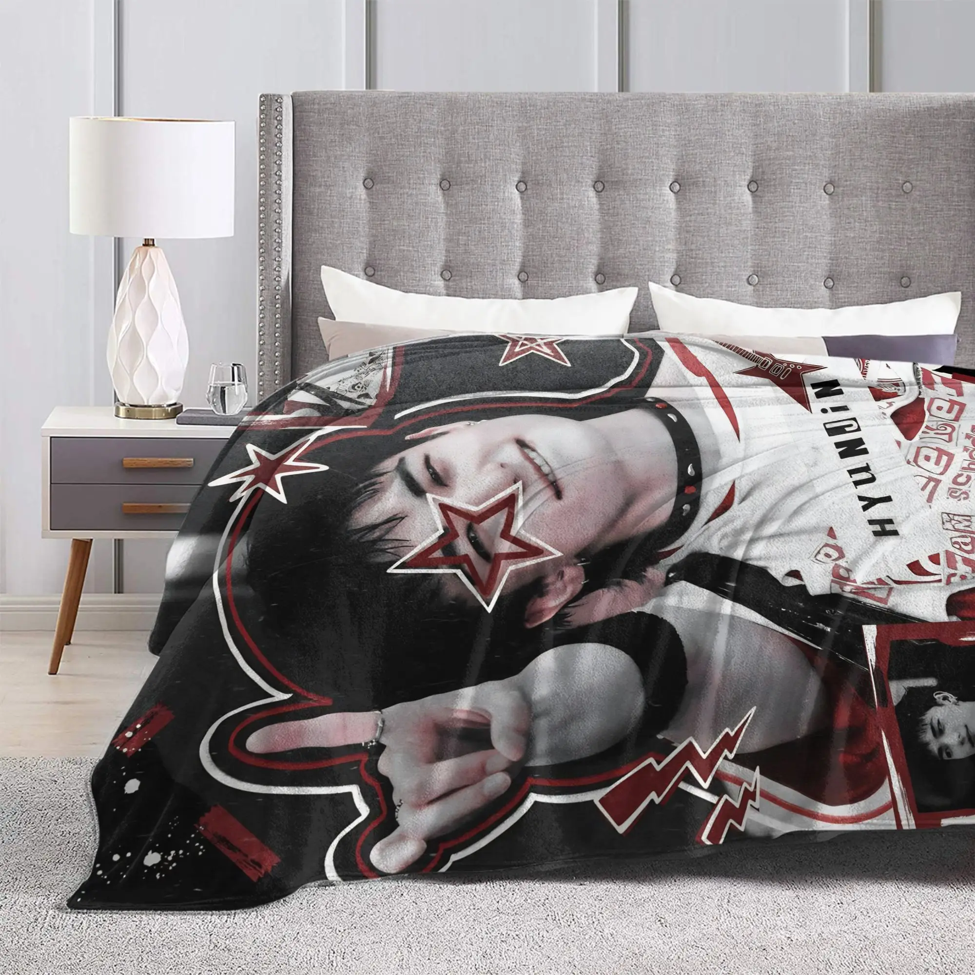 Hyunjin Kpop Idol Blanket Korean Star Flannel Awesome Warm Throw Blankets for Chair Covering Sofa Summer