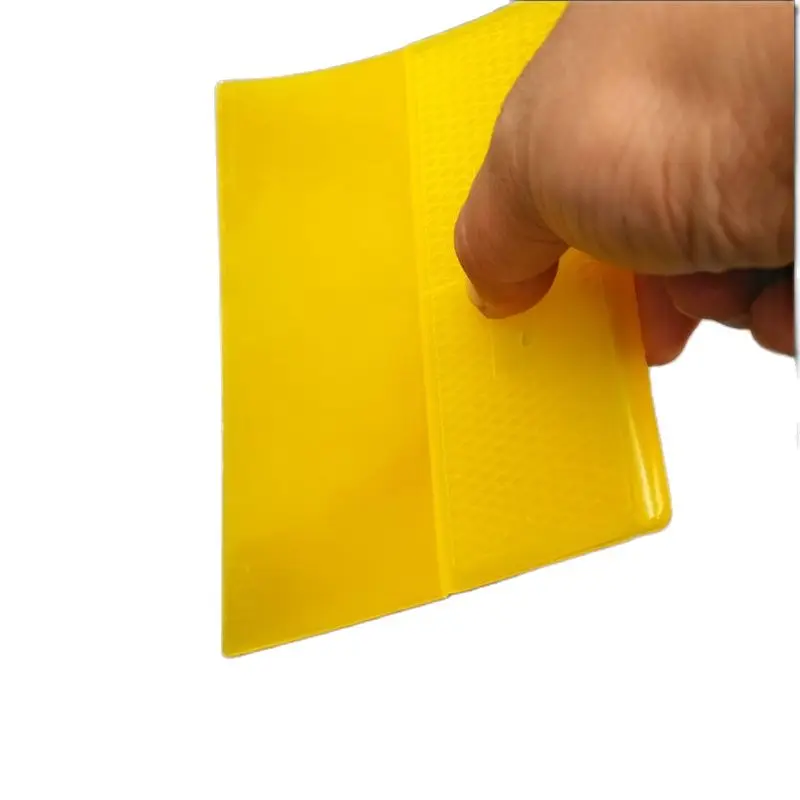 Plastic Wallpaper Scraping Tool Scraper Sticky Paste Remover, Putty Scraper Multi-Purpose for Decoration, Yellow