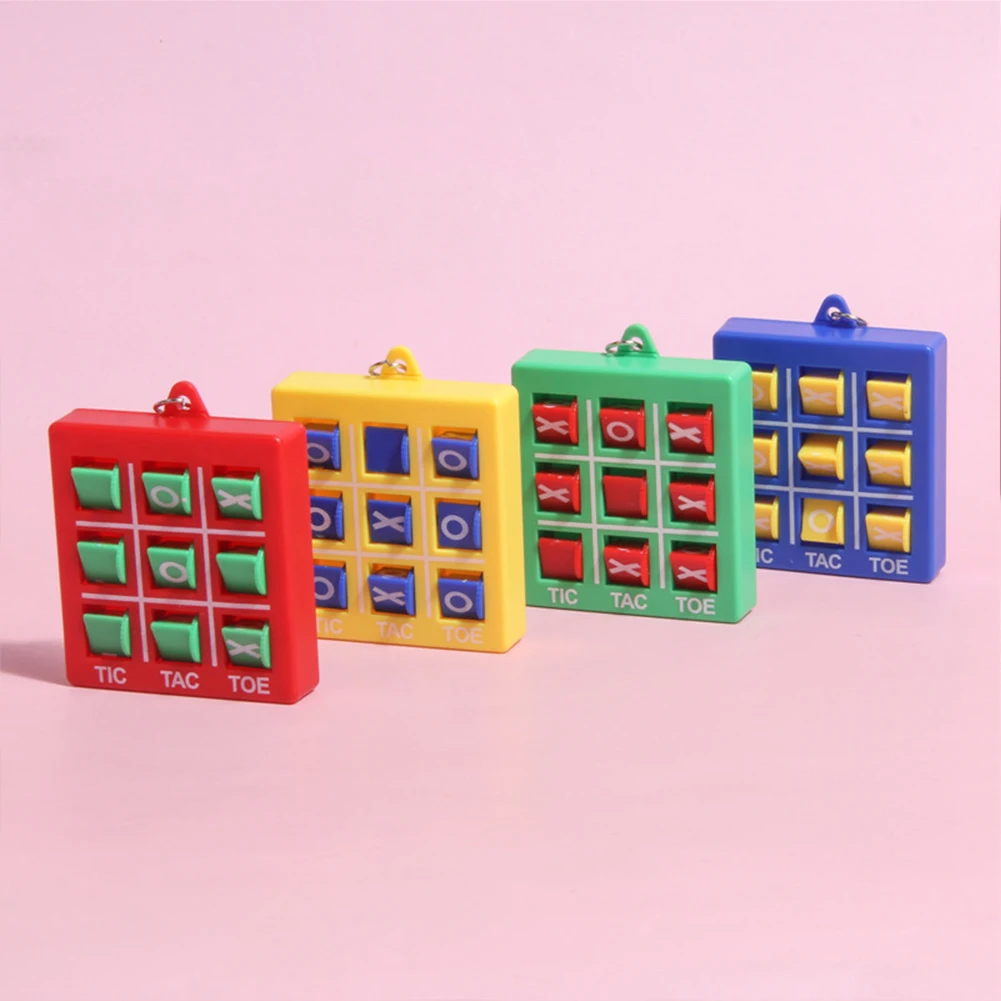 4 unids/set Tic Tac Toe llavero de juego con llavero pequeño juego clásico juguetes coloridos juguetes educativos portátiles para niños