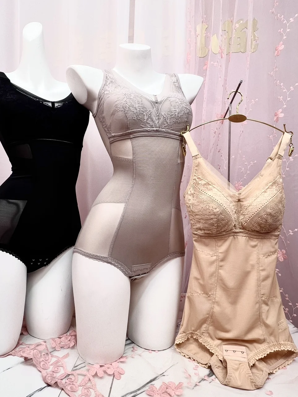 slim-fit-apewear-bodysuit-luxury-sle-lace-trim-soft-nylon-fabric-four-seasons-wearable-no-wire-no-oulder-strap-v-ne