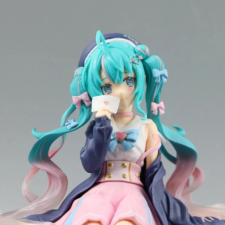 Nuova animazione Hatsune Miku Gigure seduto fatto a mano modello in PVC Action Figure Hatsune Miku modello carino giocattolo decorazione del desktop Colle