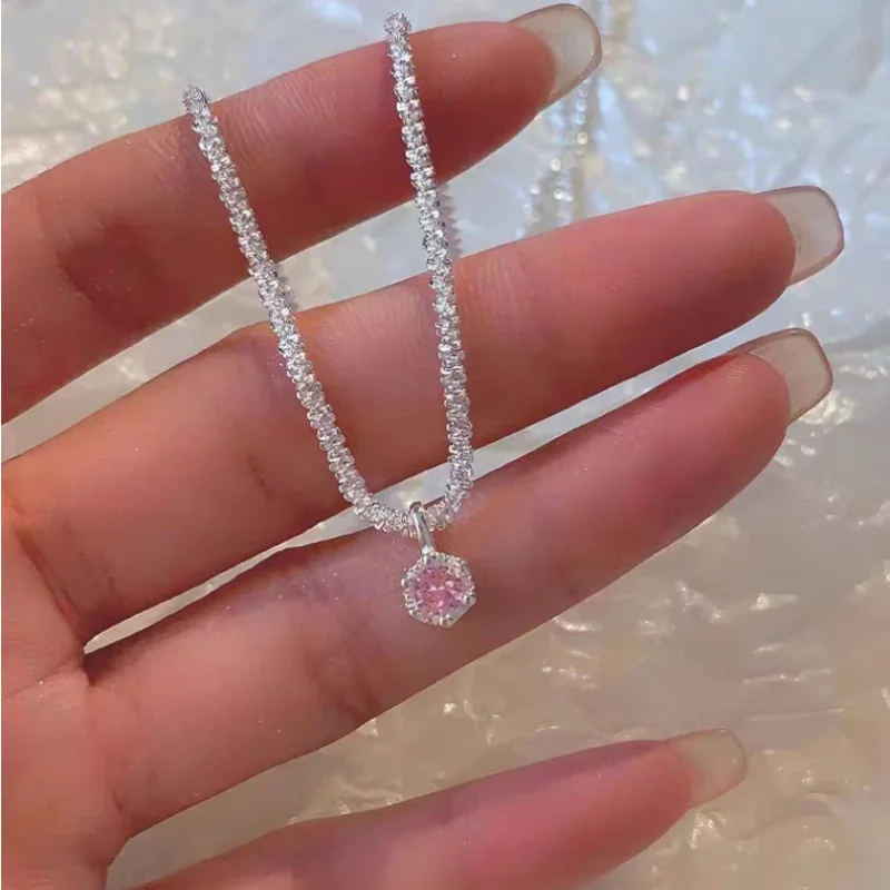 Klassische Kreuzanhänger-Halskette aus Edelstahl, geometrischer Choker, Partygeschenk für Frauen – Detail 3