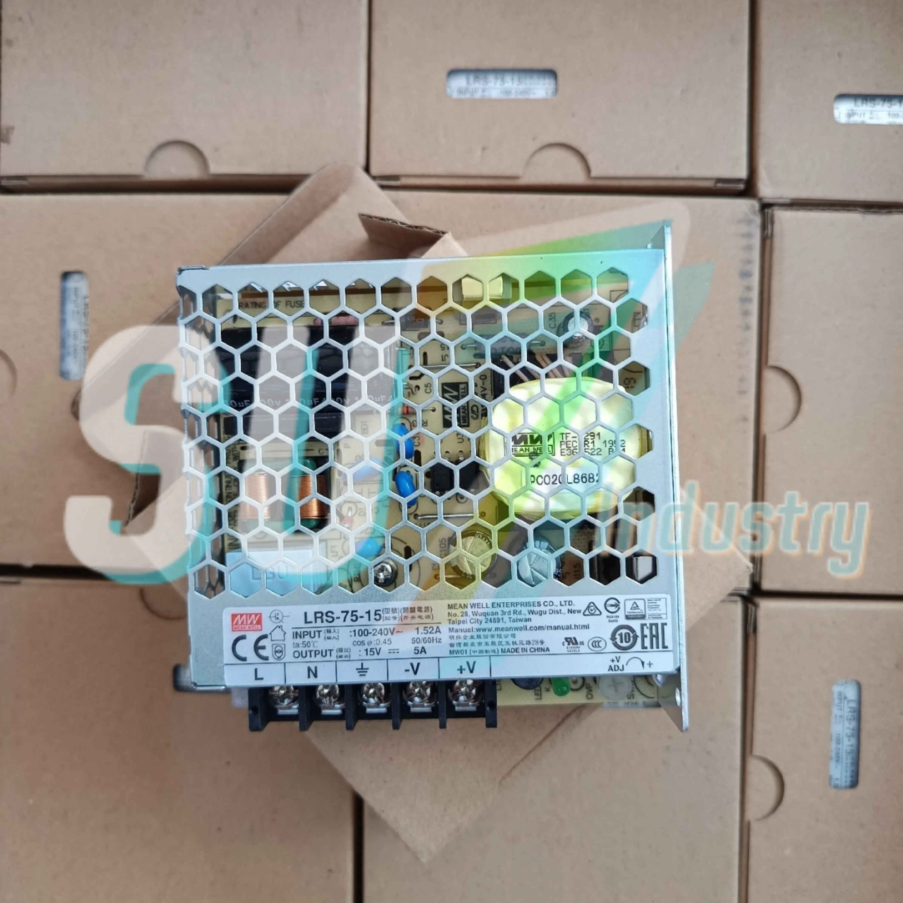 يعني جيدا LRS-75-12 LRS-75-15 مفتاح إمداد الطاقة الجديد في الصندوق