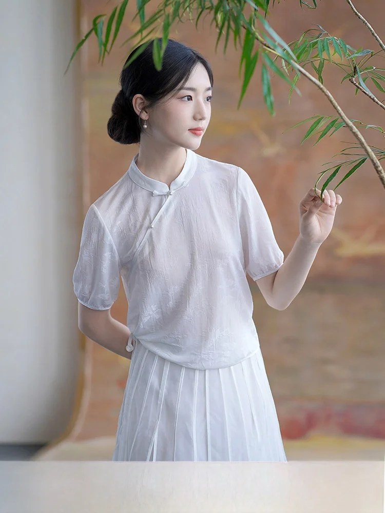 

Оригинальная женская футболка белого цвета с вышивкой, воротник-стойка, летняя новинка, прямой крой, однотонная, повседневная...