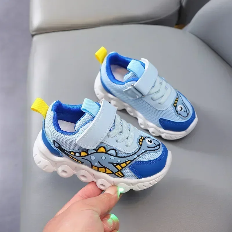 Kids Light-Up Shoes Girls Boys Fashion Lightweight Sneakers Kids New Cartoon Casual Sports Shoes Student Light-Up Shoes Porous