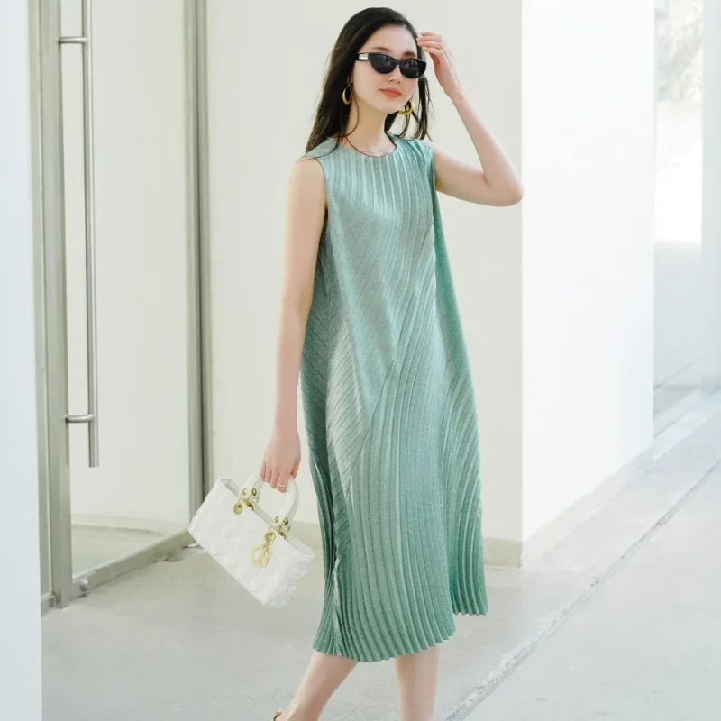 2024 Summer New Miyake High End Pleated Cotton and Hemp Heavy Industry Pleated Loose Casual Dress