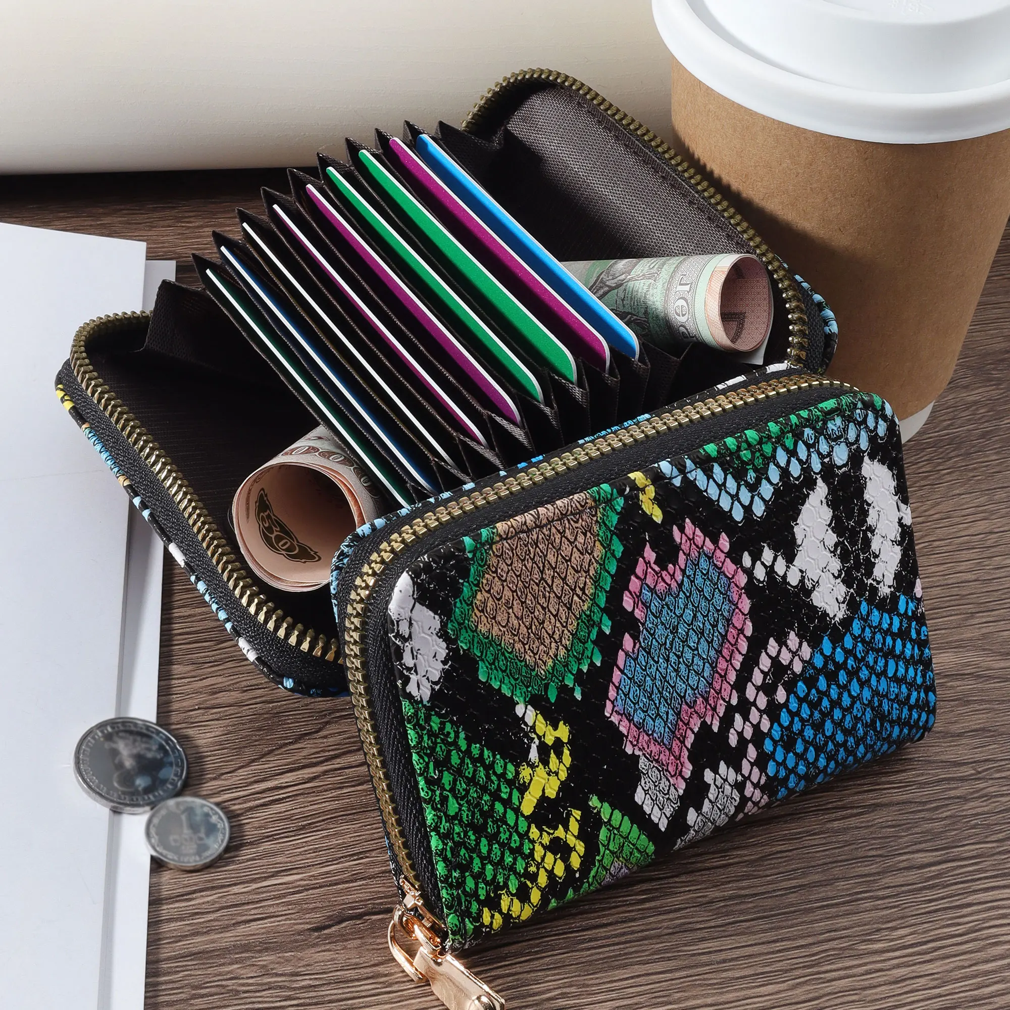 패셔너블하고 고품질의 신용카드 보관 가방, 여러 카드 슬롯이 있는 심플하고 캐주얼한 디자인, 동전 주변에 패셔너블한 지퍼