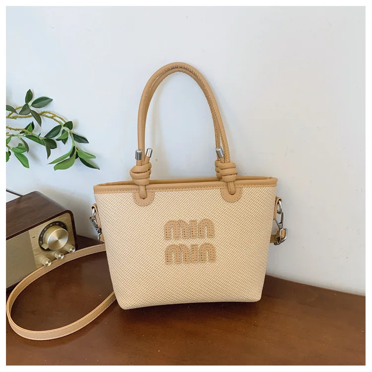 

Cross-border Underarm Bag Women's 2025 New Going Out Small Bag High Sense Women's Versatile Shoulder Crossbody Bucket Bag