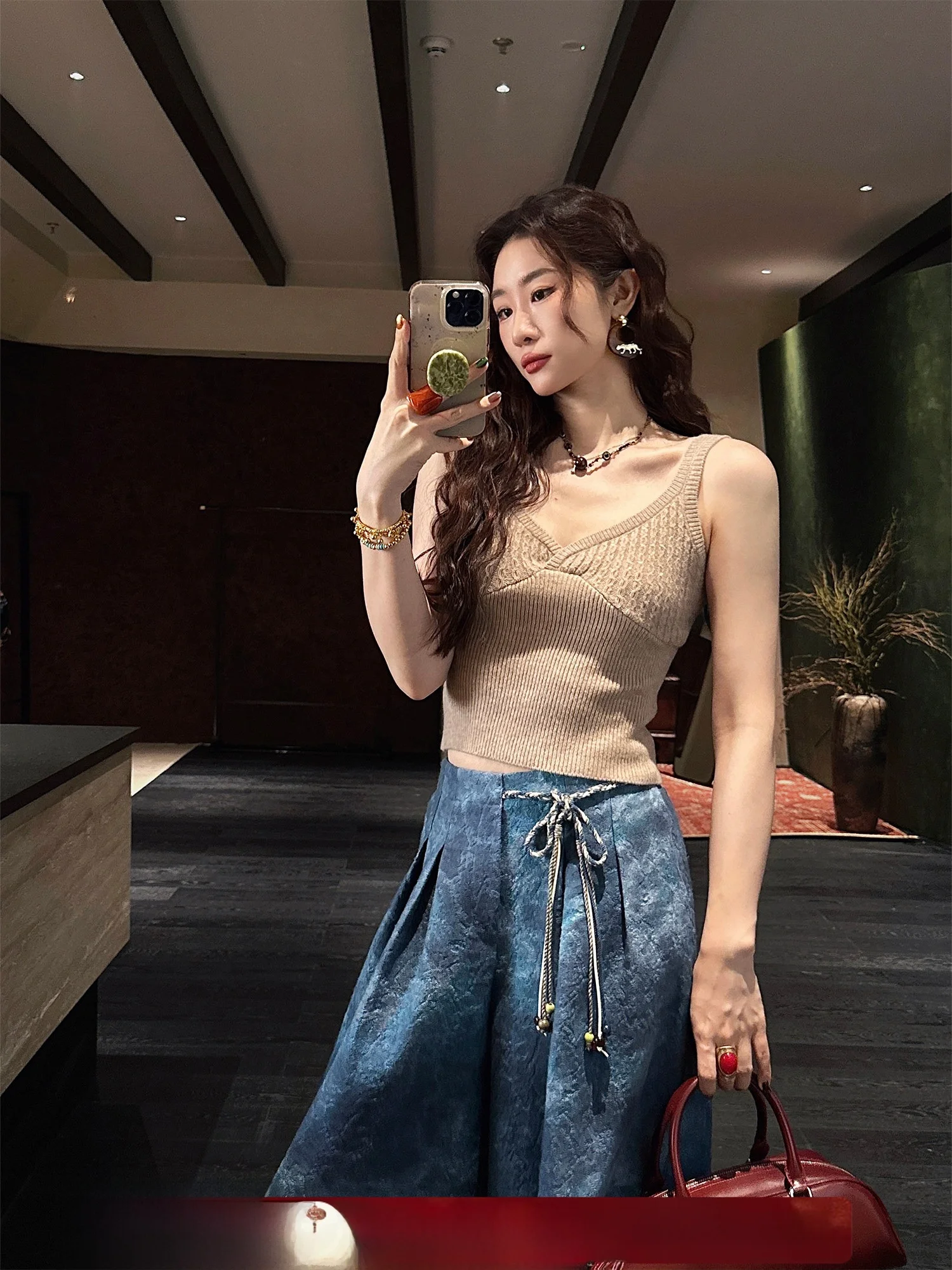 

Warm Trace Tee Ji Bla Flower Knitted without Sve Women's Vest Unique Hook Needle Twist Flower Design Casual Summer Out...