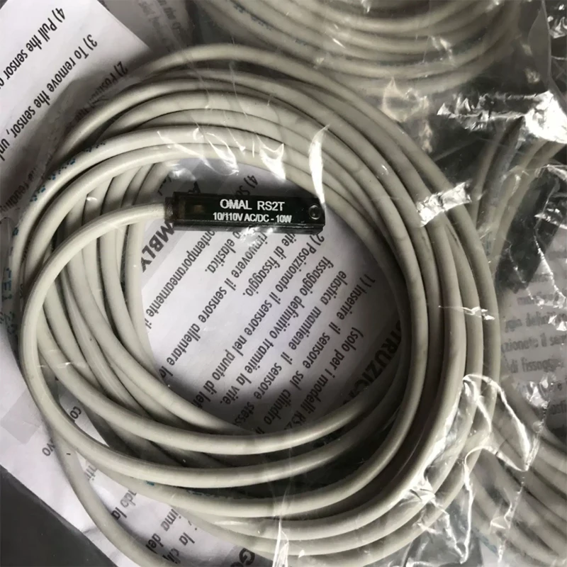 ITAL OMAL Magnetic Switch Sensor RS2T 10/110V AC/DC 10W