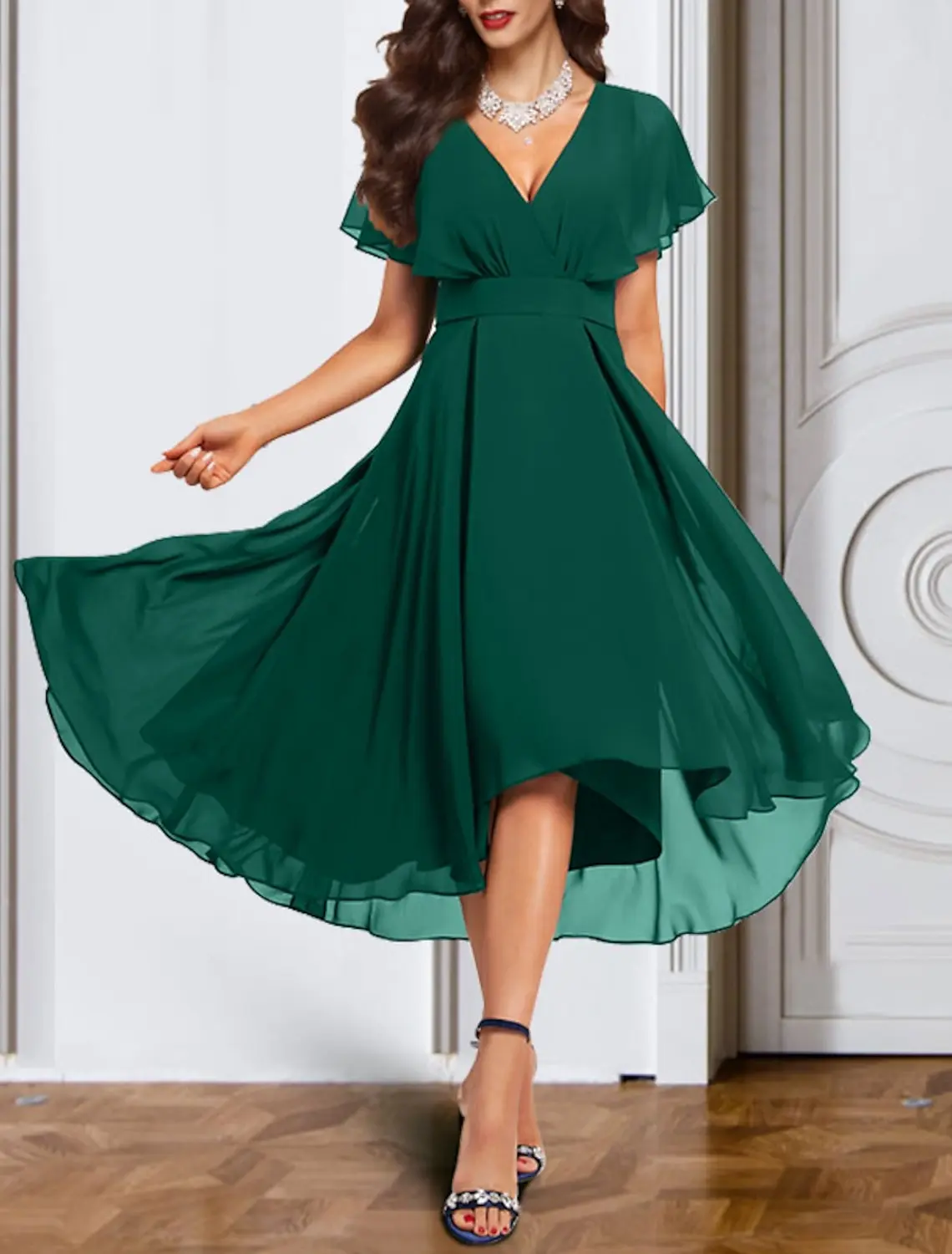 Elegant Short Green Chiffon Mother of the Brides Dresses A-Line V-Neck Asymmetrcial Length Godmother Dress for Women