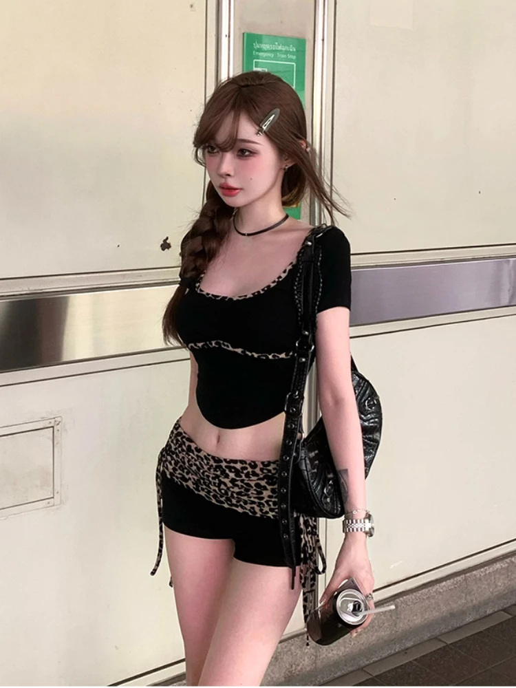 Summer Woman 2000s Vintage Leopard Shorts Sets Casual Y2k Crop Tops Slim Fashion Shorts Hot Girls Aesthetics Sweet Suit Design