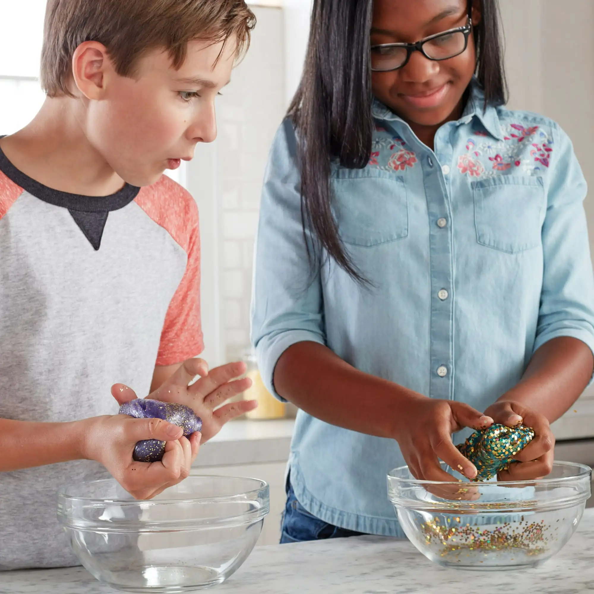 (4 pack) Elmer's Glue-All Multi-Purpose Liquid Glue, Extra Strong, 4 oz., Great for Making Slime, 1 Count