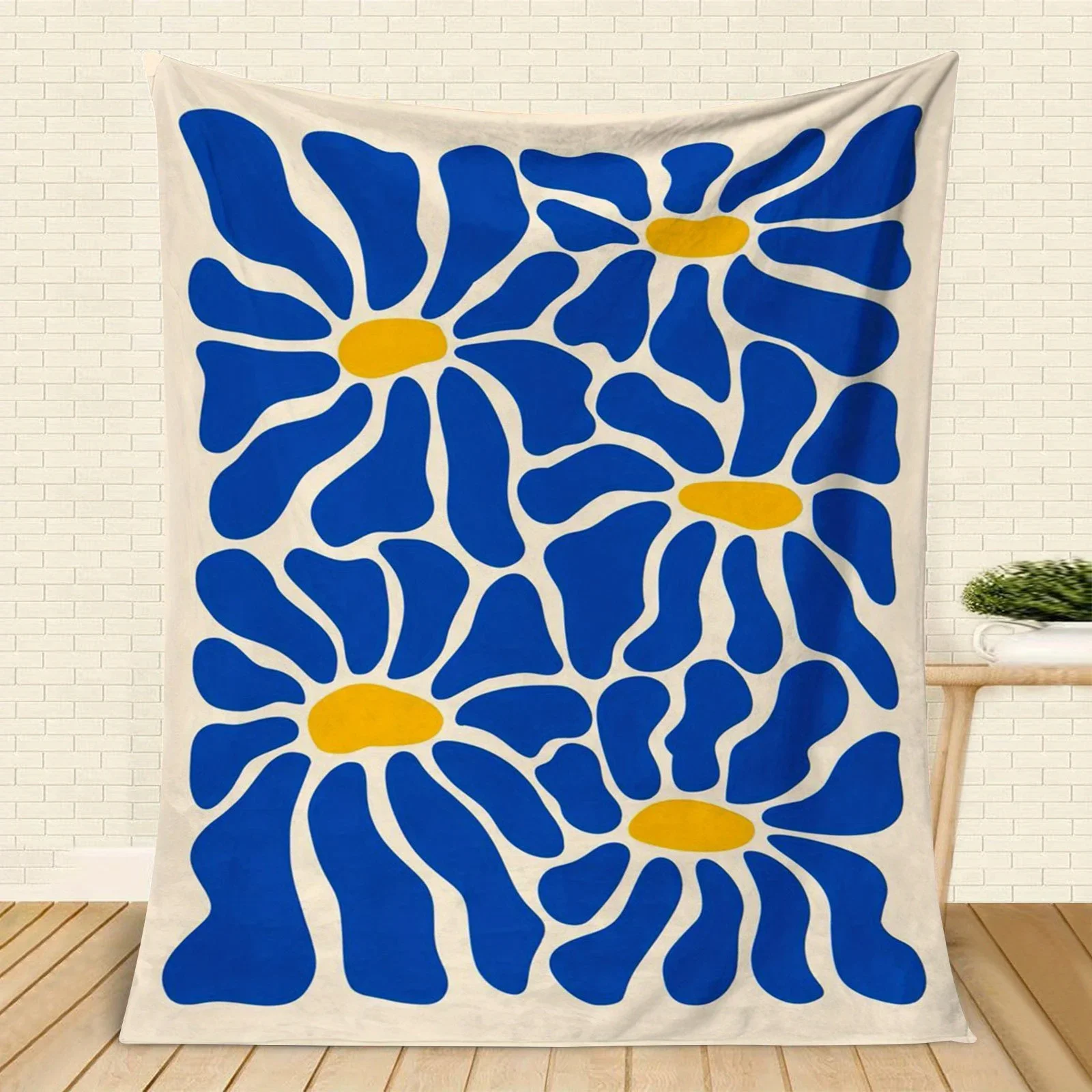 Large Retro Floral Flannel printed blanket suitable for all seasons suitable for living room office sofa and travel
