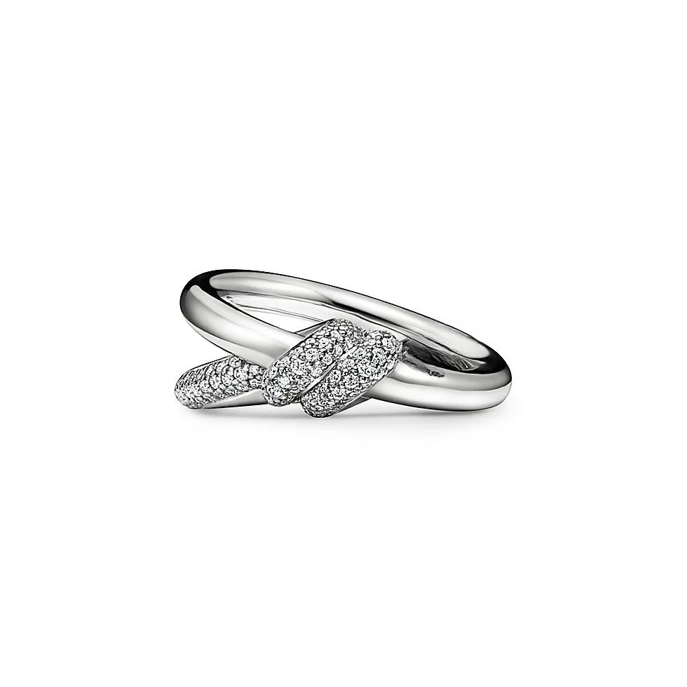 Ladies Simple Polished Plain Finger Ring Minimalist Smooth Round Band Jewelry Stackable Daily Wear Ring Elegant Wedding Band Present for Birthday Valentine Fashion Ornament