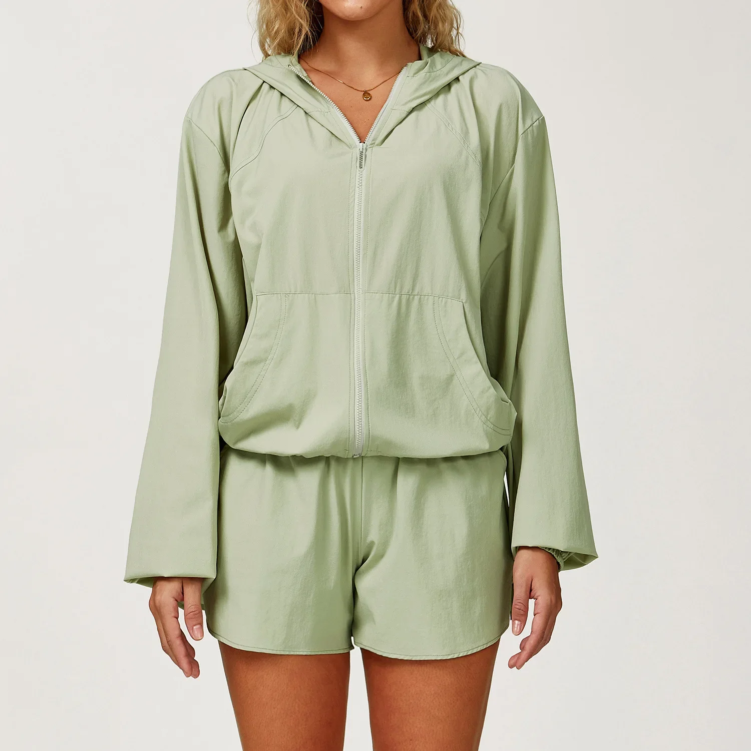 アウトドアスポーツ女性長袖ヨガ通気性フード付きジッパー UV 耐性日焼け止めジャケットトップ服速乾性ジッパージャック