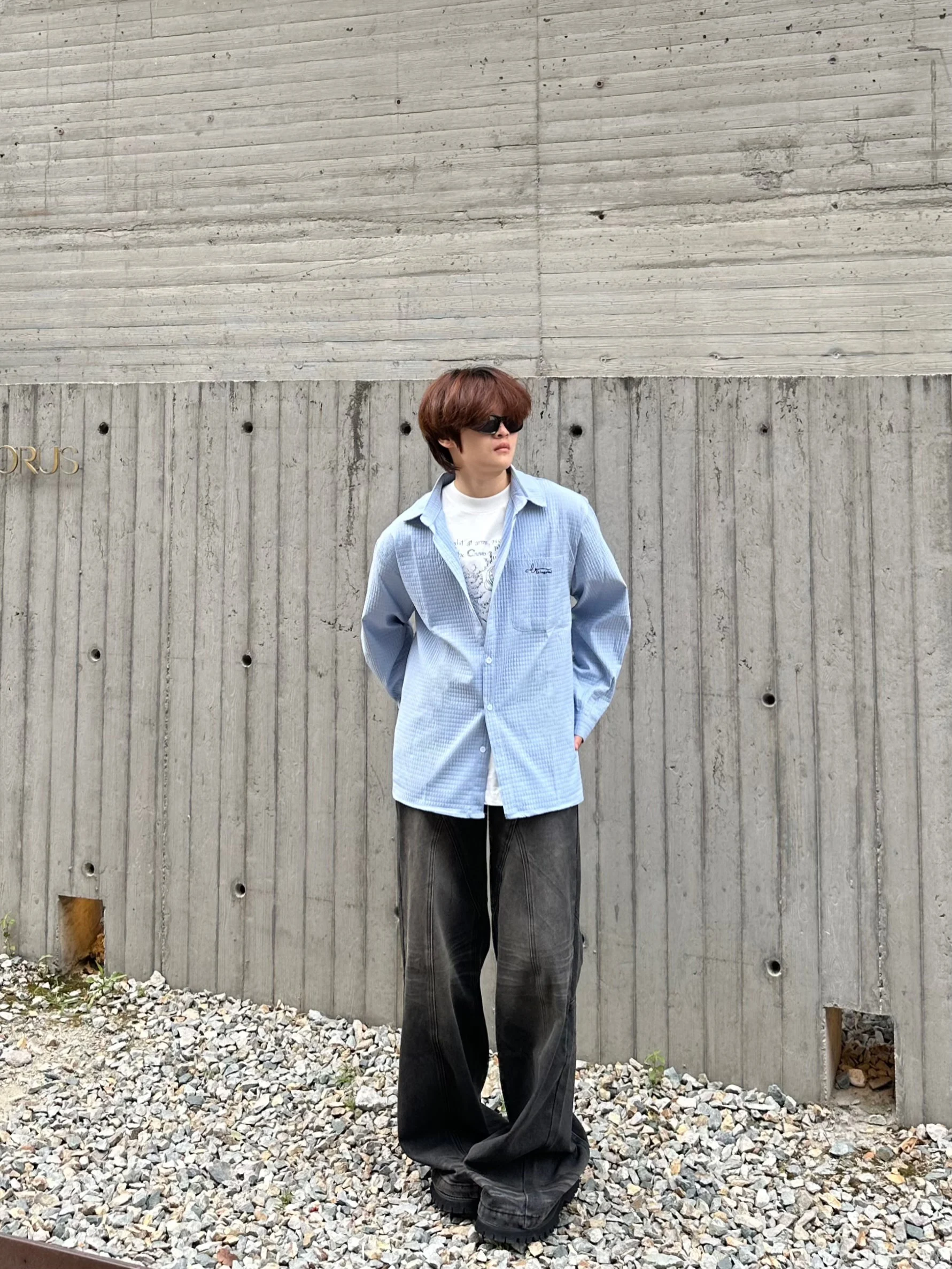 

Loose Fit Long Sve Men's irt Haome Youthful Sle Embroidered Detail No Iron Treaent Four Season Universal