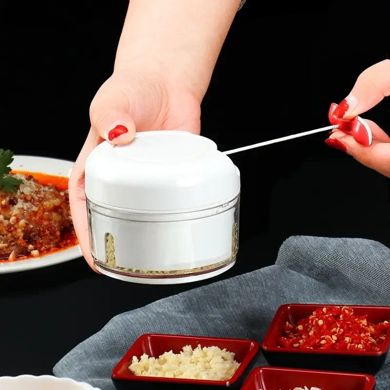 

1pc Multifunction Garlic Grinding Chopper Manual Pepper Corn Food Vegetables Press Cutter Meat Grinders Kitchen Gadgets