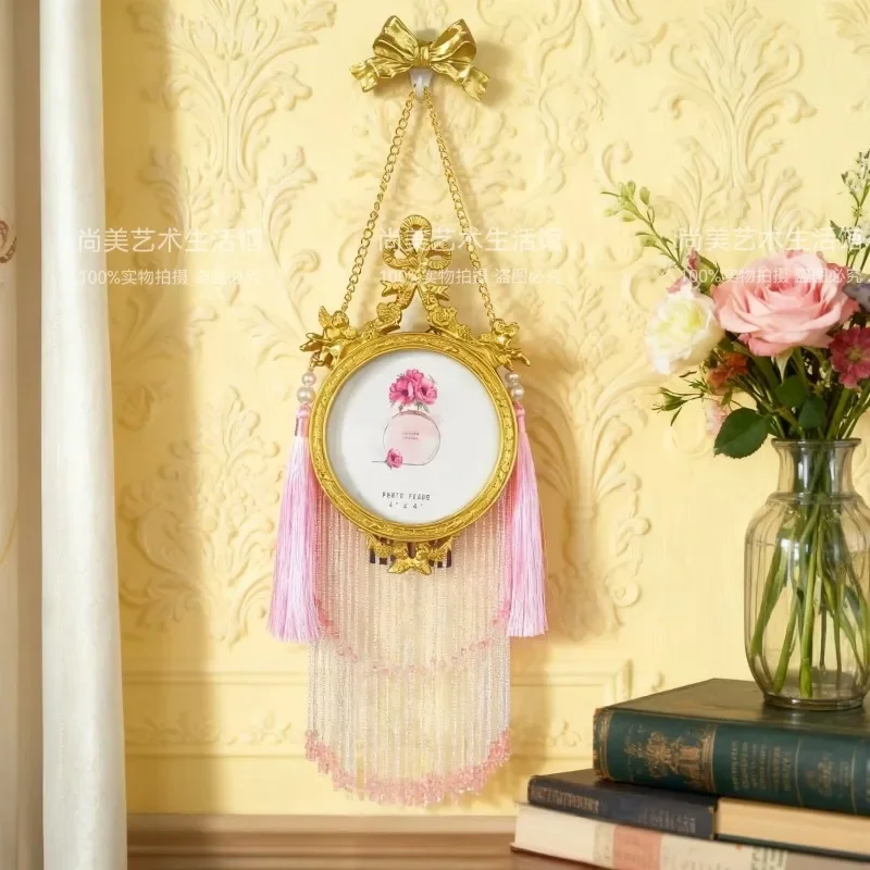 New original retro hanging painting European round photo frame bedroom room resin fringe wall decorative picture frame gold