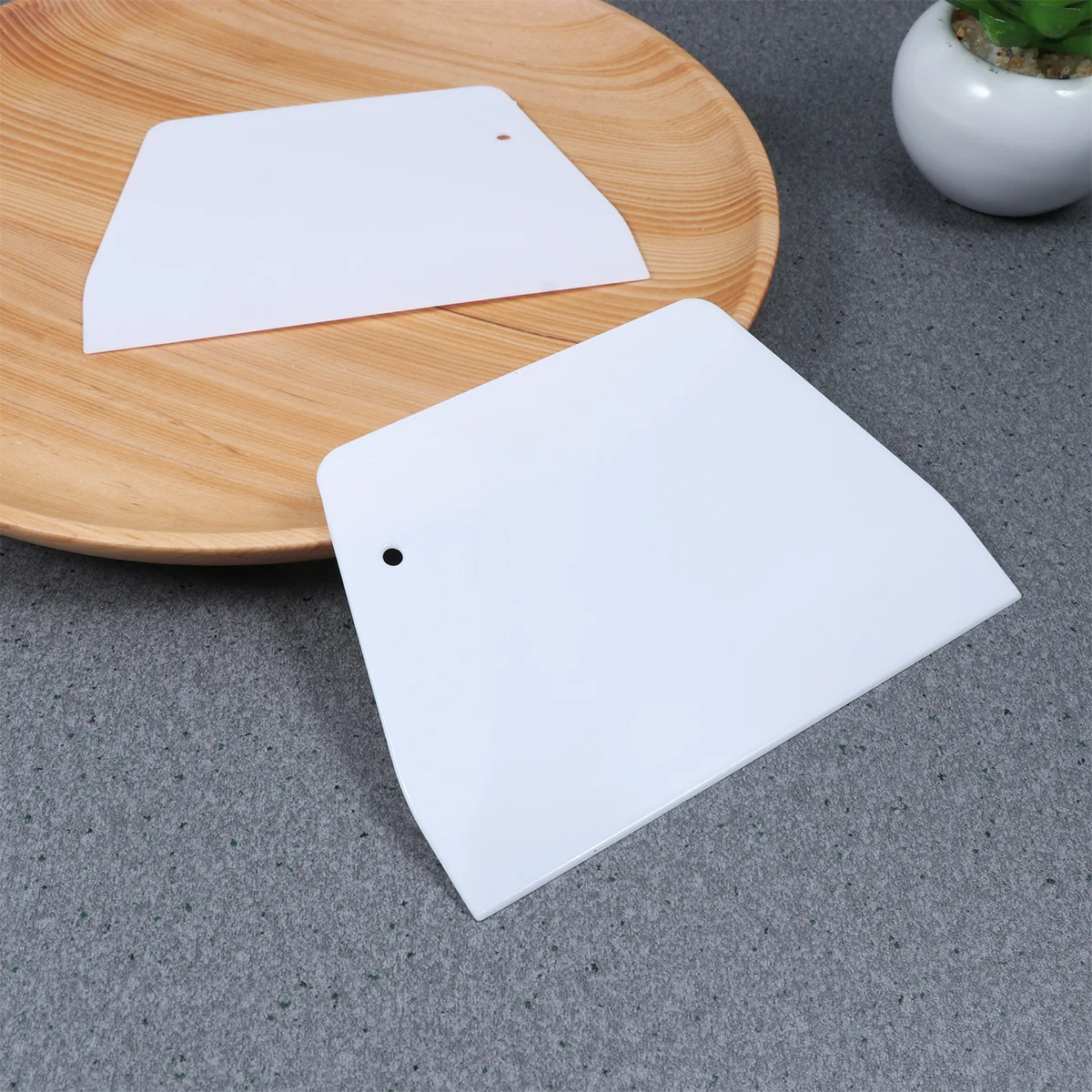 

20Pcs Flexible Dough Scraper Cake Tool for Baking Mixing Scraping Lifting Pastry Cream Cut Plastic Dough Scraper