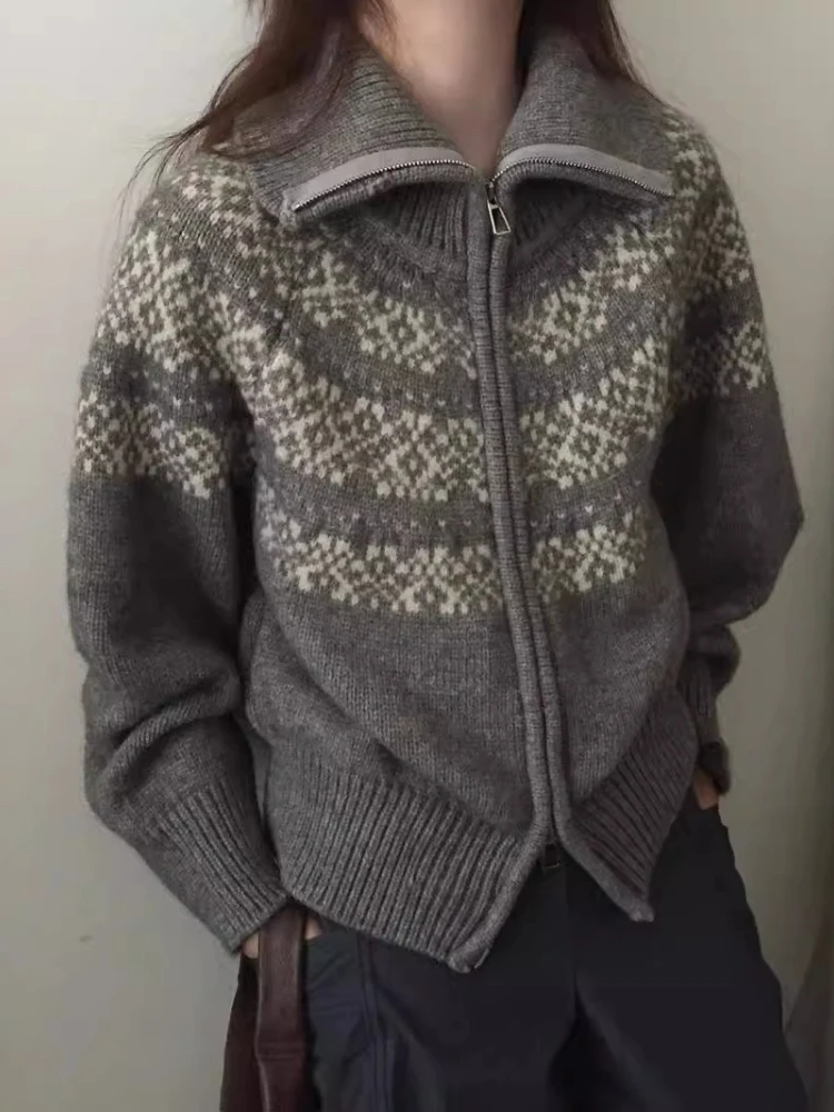 

Модный винтажный кардиган с отложным воротником на молнии, жаккардовые свитера контрастного цвета, повседневные свободные вязаные топы, 2025 г., женская одежда