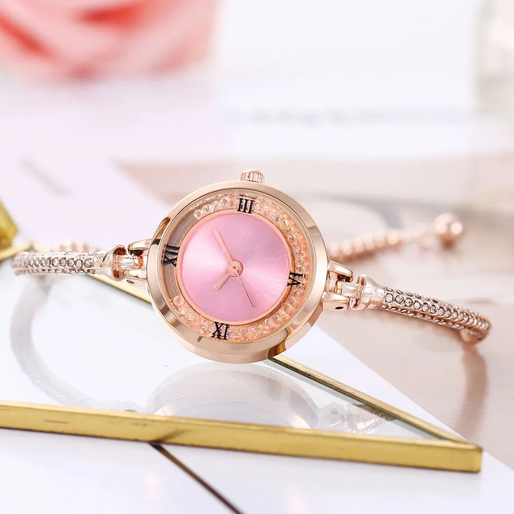 2024 Fashion Women Wristwatch Gold Bracelet Small Dial Elegant Watch New Cute Women Steel Bracelet Watch Quartz Wristwatch