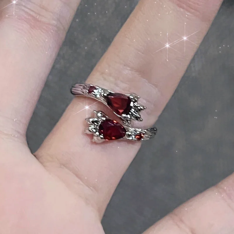 Anillos estéticos de corazón de cristal rojo Irregular con apertura ajustable para mujer, anillo gótico de araña de Animal, joyería creativa