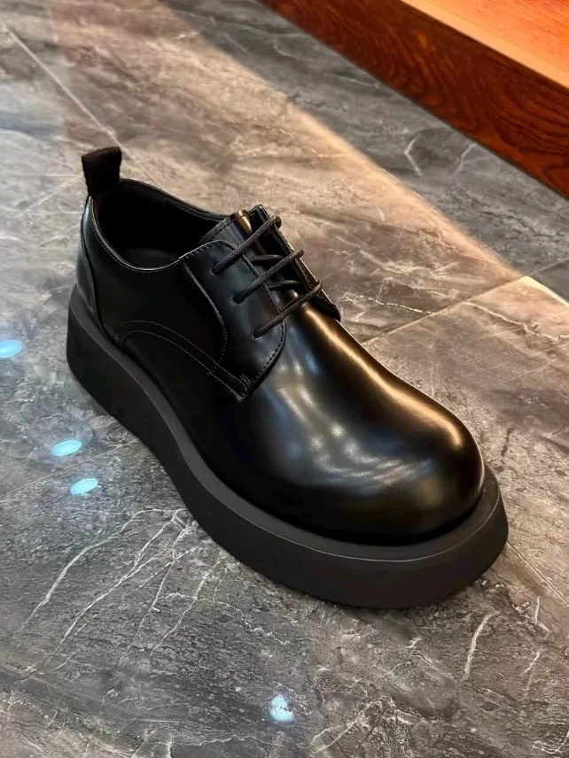 

High Quality Elegant Thick Bottom Men's Shoes with Large Hair Casual Fashionable Flat Heel Business Shoes