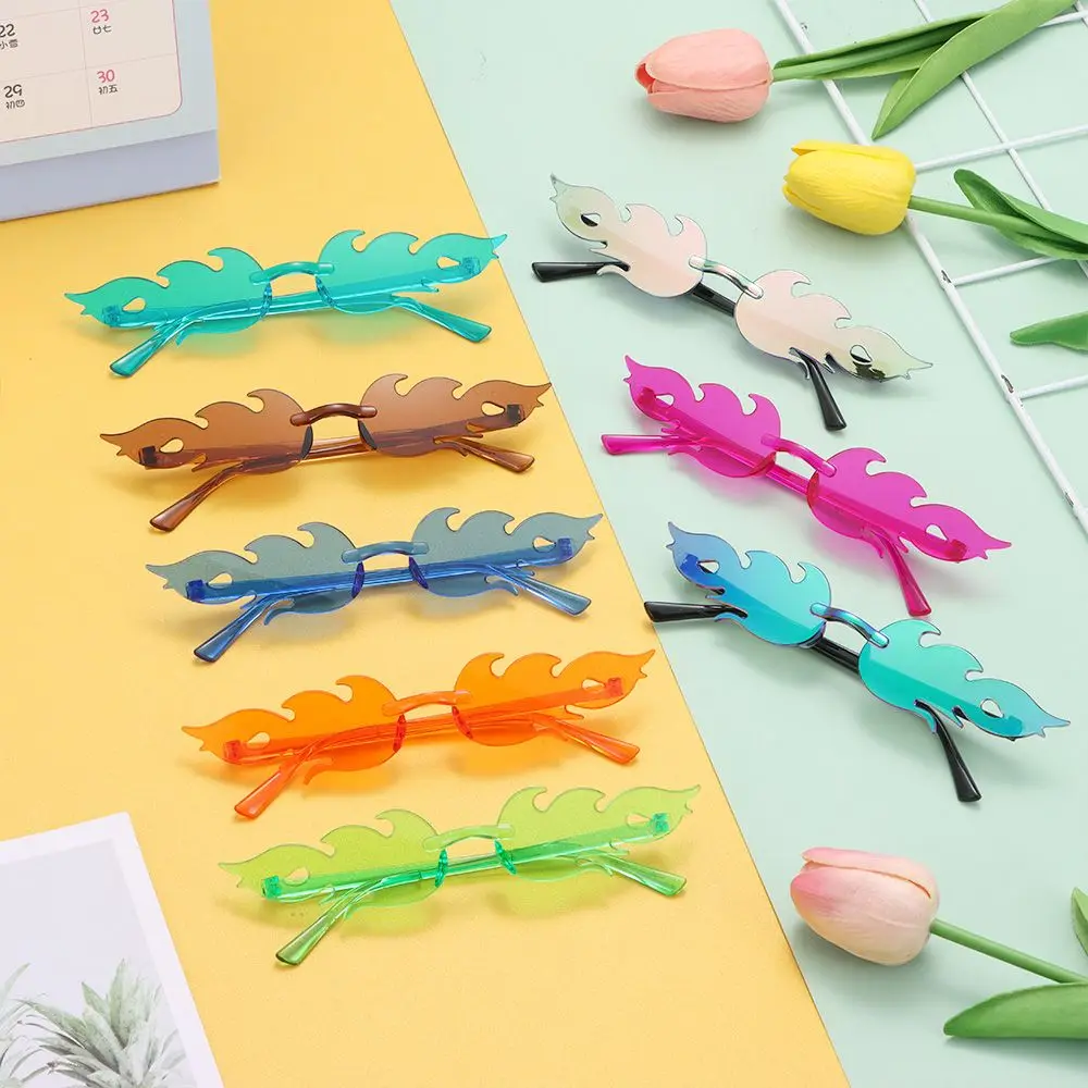 Novelty Cosplay Rimless Eyewear Sunglasses for Women Flame Shaped Flame Sunglasses Sun Glasses