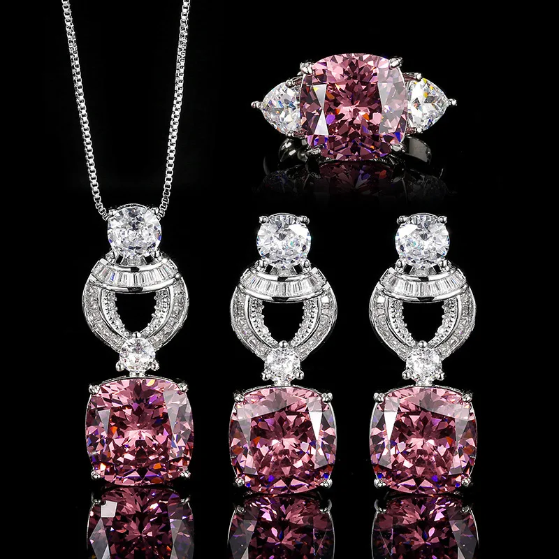 

Ювелирный набор с позолоченным элементом в форме птичьего гнезда, с сухой розой, в винтажном стиле, основной размер 12*12.