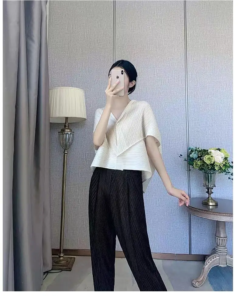 Miyaki Small Cardigan, Niche Design, Loose Top, Thin T-shirt with Sunscreen, Small Cape, Short Pleated Jacket, Summer