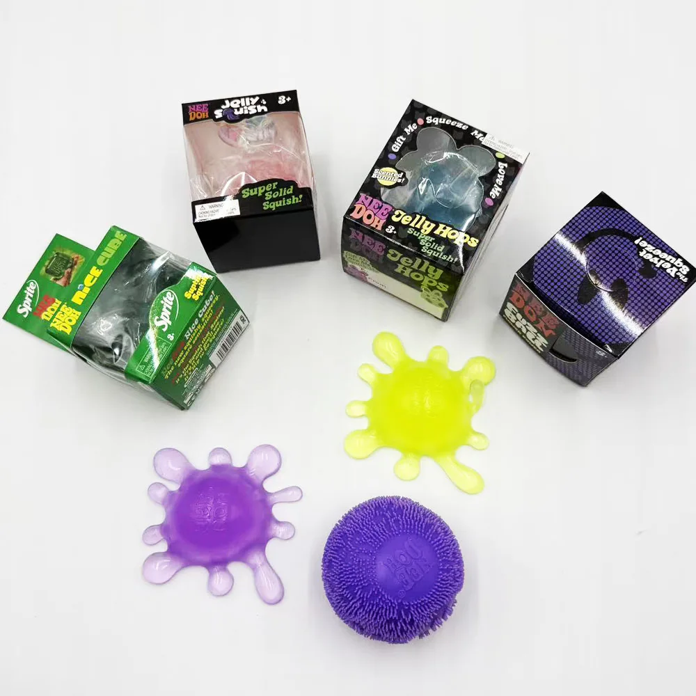 

Glow inThe Dark Dog Toy Ball,Pet TPR Squeaky Durable Chewing Teeth Cleaning Toy,Night Entertainment and Relief From Boredom