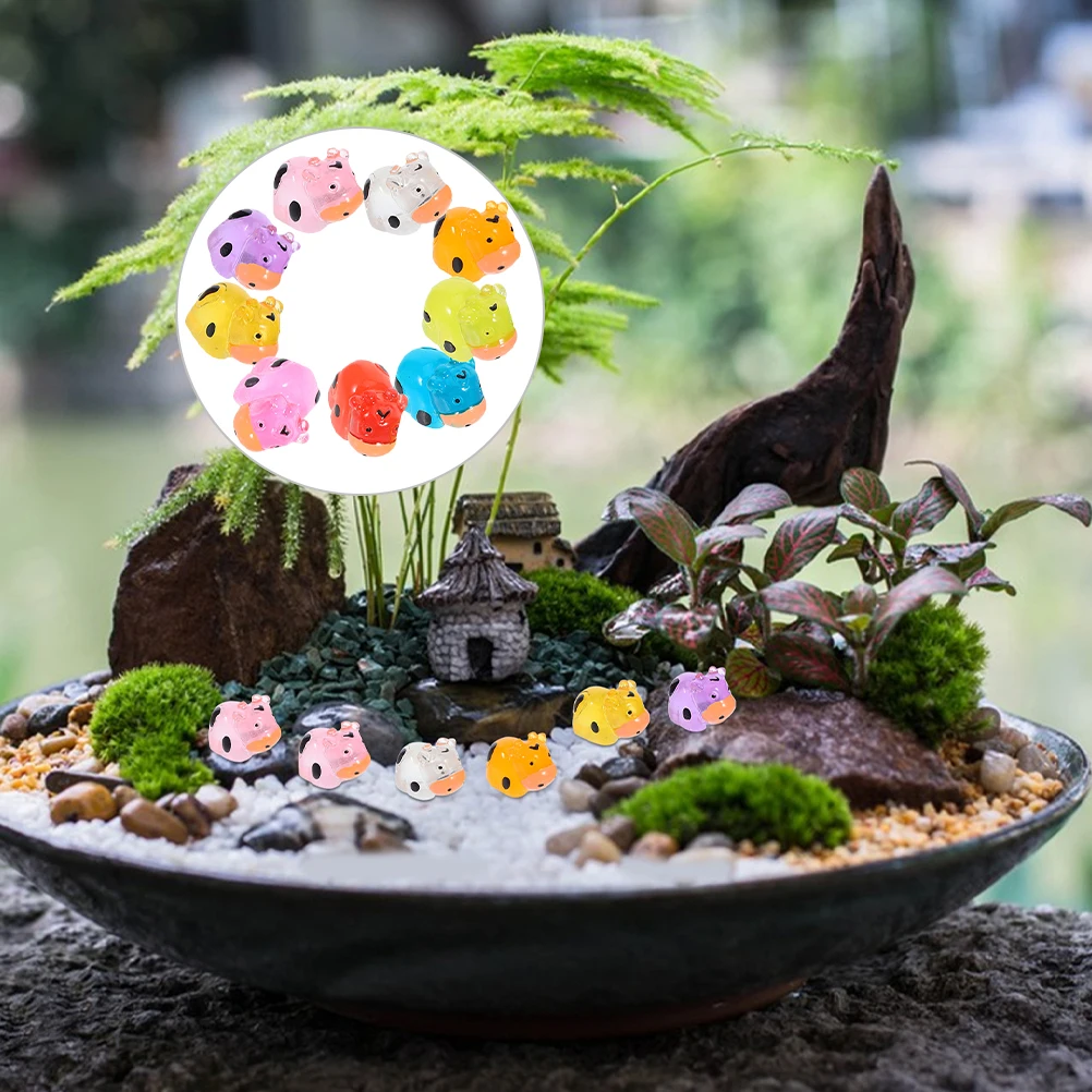 

18 Pcs Luminous Statue Tiny Resin Animals Glow The Dark s Cute Mini Figures