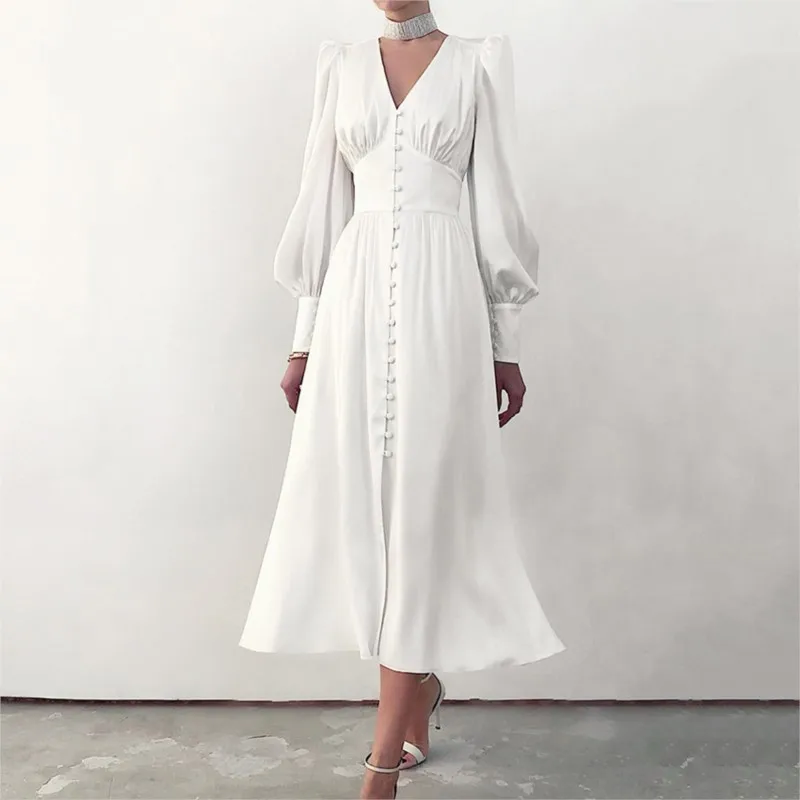 Długa sukienka damska na jesień/zimę 2025, dekolt w serek, satynowa, z podkreśloną talią, kopertowa, w stylu retro.