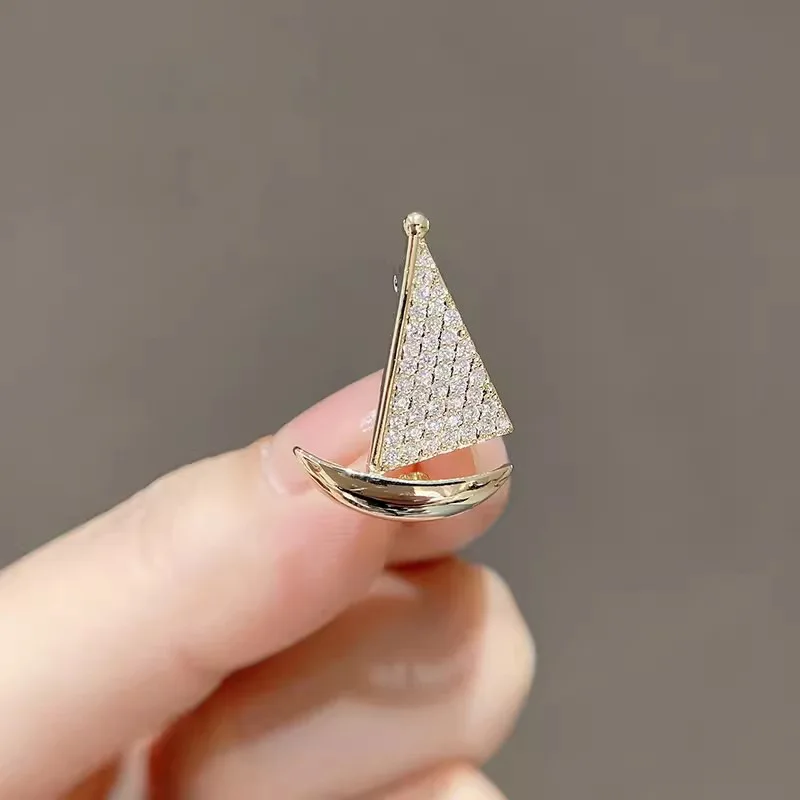 Estilo japonês personalizado veleiro broche estilo broche bonito das mulheres dos homens design sentido colar terno decoração broche cosplay presentes