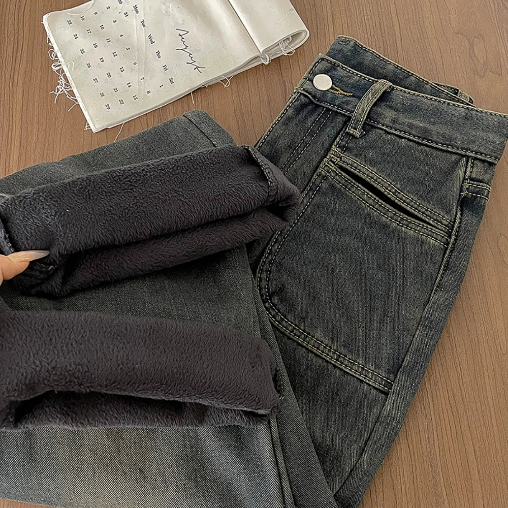 

Джинсовые брюки из флиса в стиле ретро, новинка зимы 2025, утепленные прямые джинсы с высокой талией, женские повседневные брюки для поездок на работу, уличная одежда