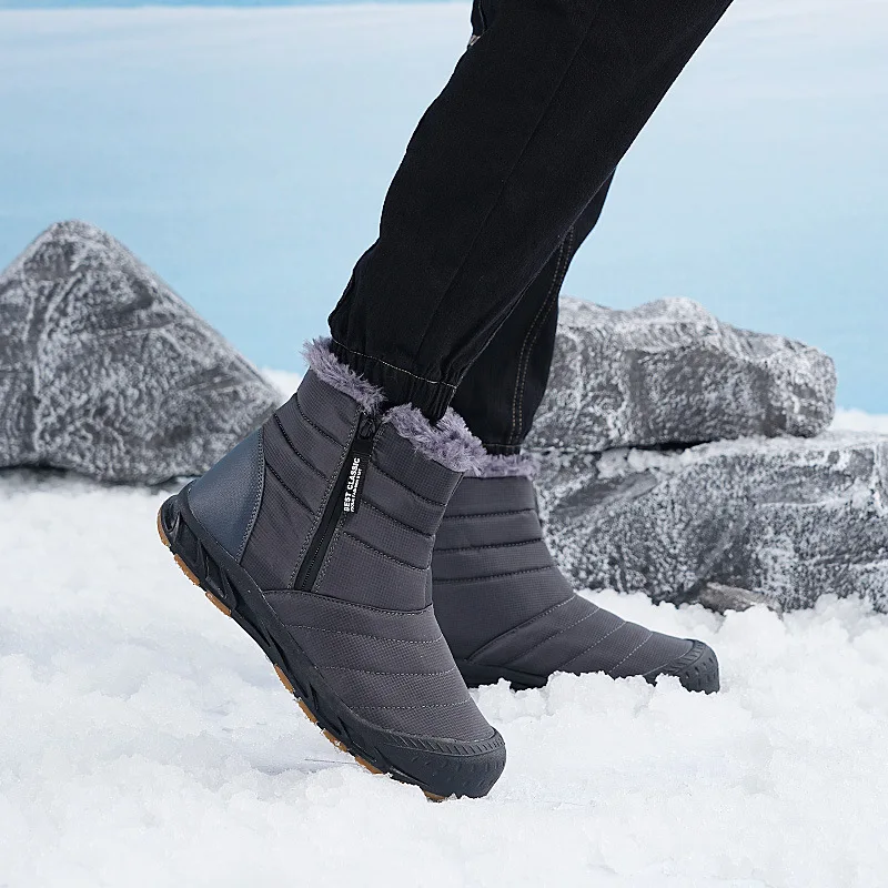 Large size outdoor mountaineering snow boots men's and women's couple winter velvet warm non-slip cotton shoes