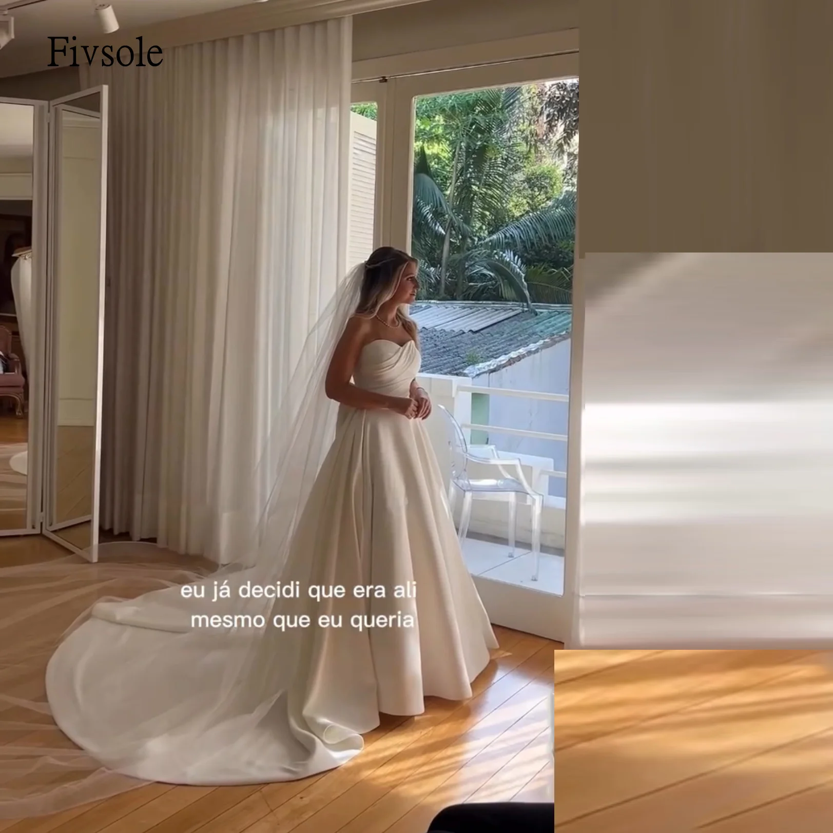 

Fivsole Strapless A Line Wedding Dress Sleeveless Bride Dresses Floor Length Long Tail Wedding Gowns 2025 Customized