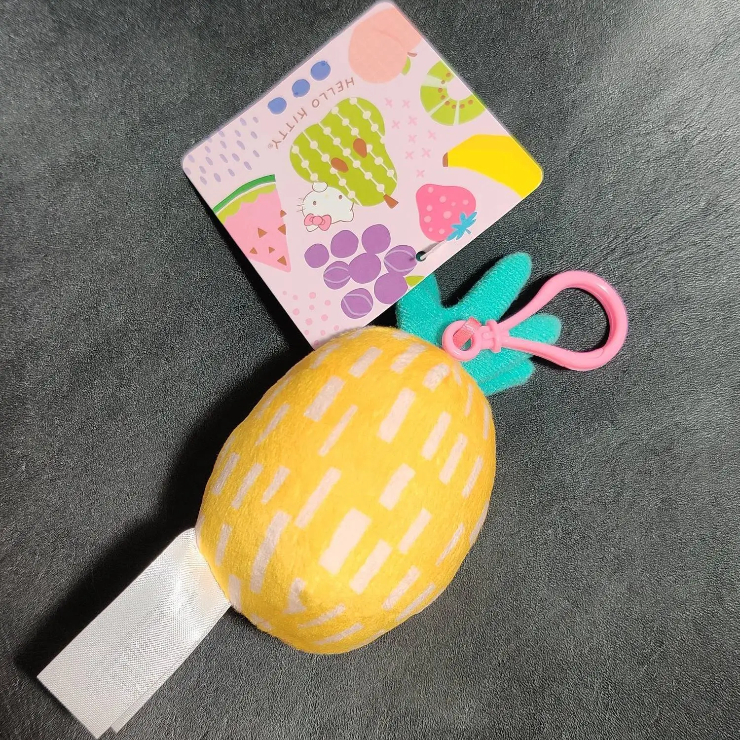Sanrio Hello Kitty Pineapple Modeling Color Blocking Plastic Mountain Buckle Plush Keychain Backpack Car Key Decoration Gift