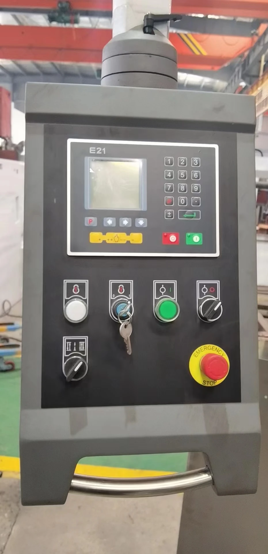 핫 세일 터치패스트 1000mm 30t 50톤 63톤 전기 소형 프레스브레이크 CNC 유압 프레스 브레이크 공급업체