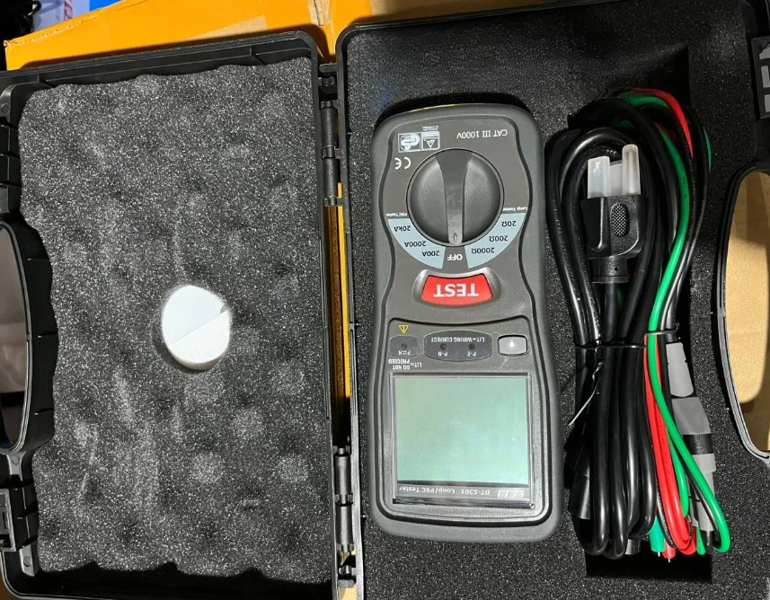 CEM DT-5301 حلقة اختبار المقاومة التيار المتناوب والتيار المستمر جهاز اختبار مقاومة الجهد DT-5301 الخلفية عرض الدقة العددية