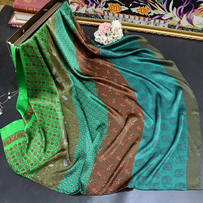 High-end Elegant Women's Exquisite Green Color Print Quality Silk Delicate Hand-rolled Edge Versatile Square Large Scarf Shawl