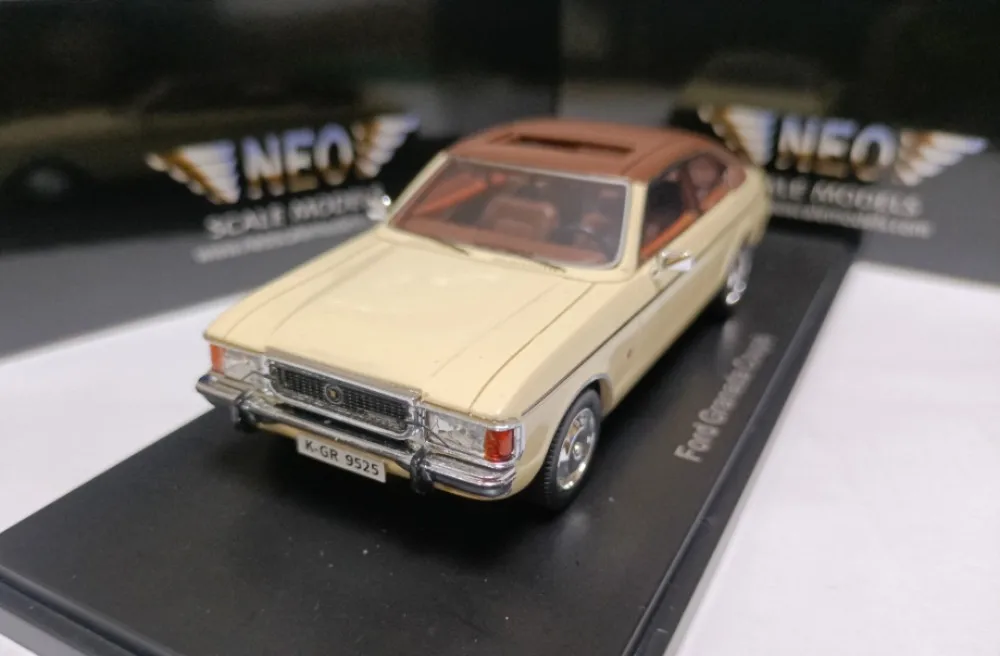 

Neo 1:43 For Granada Coupe Simulation Limited Edition Resin Metal Static Car Model Toy Gift