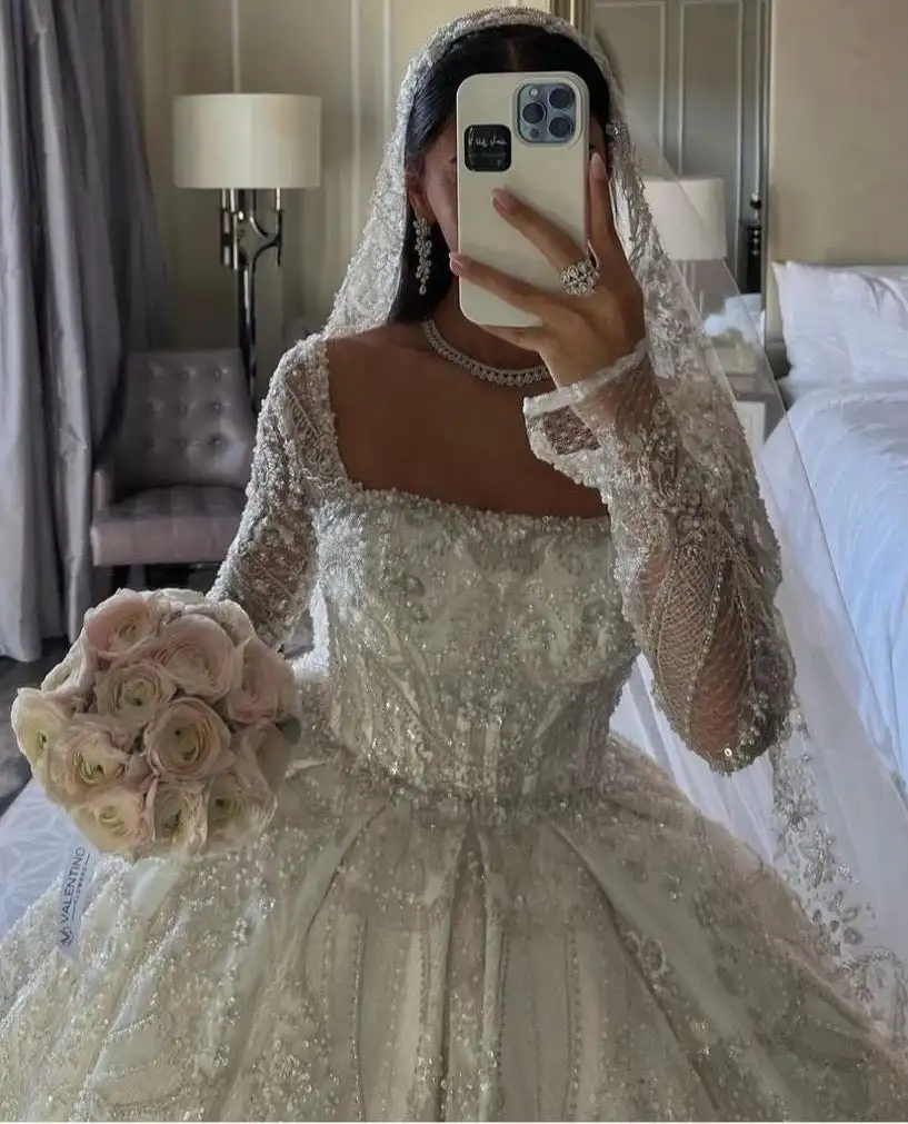 Luxury Wedding Dresses Square Neck Long Sleeves Beadings Appliques Lace Ball Bridal Gowns Custom Made Sweep Train Robe De Mariee