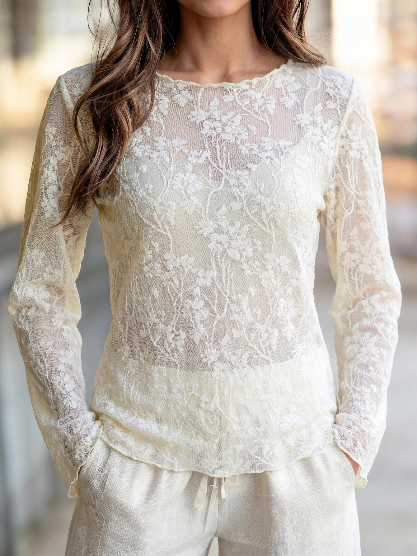 French-Style Light Apricot Lace Long-Sleeve Top for Women, 2026 Autumn Floral Sheer Style, High-Waisted Bell Sleeves, Elegant Commuter Shirt, Suitable for Daily Wear, Commuting, Layering or Wearing Alone, Women's Commuter Top for Spring and Autumn