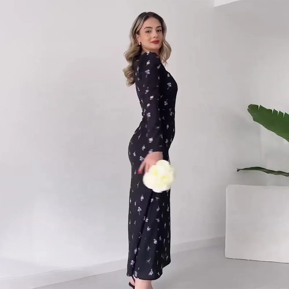 فساتين نسائية موضة 2025 بطباعة نحيفة أنيقة بياقة مربعة وأكمام طويلة بطول الكاحل فستان غير رسمي عالي الخصر