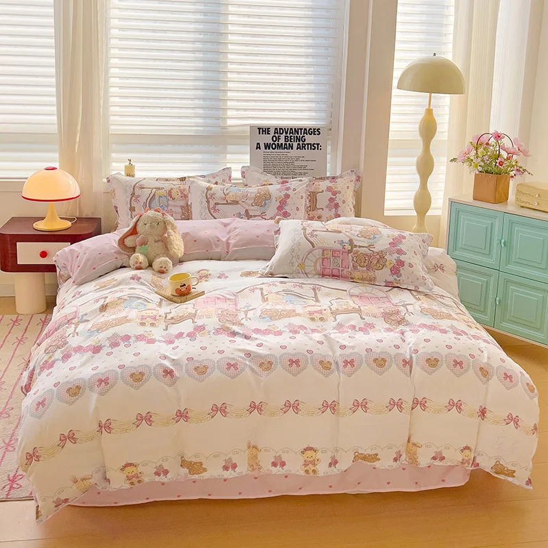 4PC Lolita Pink Bear Paradise Bedding Set, Soft Breathable All-season Bedding for Girly Bedrooms & Homestays