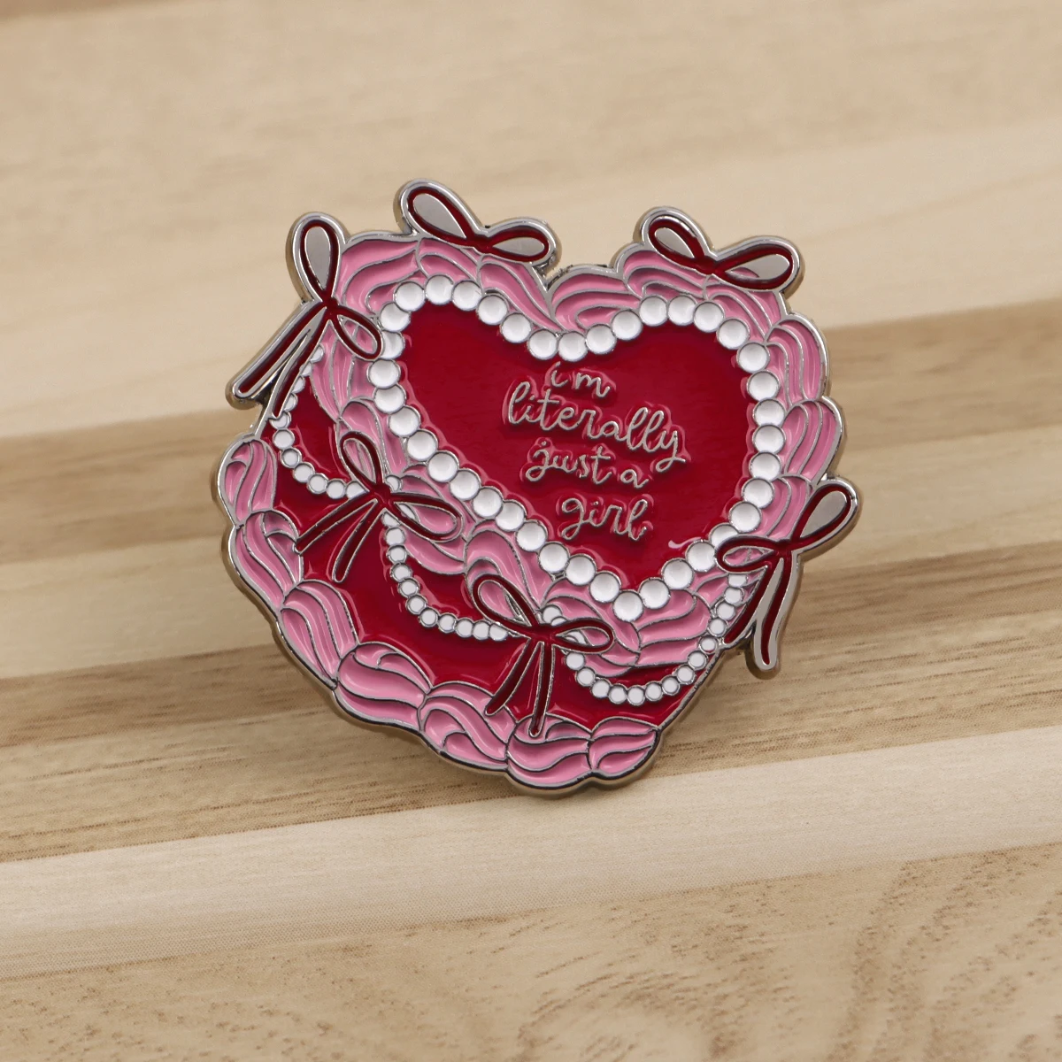 

Cake Enamel Pin Feminism Badges on Backpack Brooches for Women Men Lapel Pins Fashion Jewelry Cosplay Accessories Toys Gift